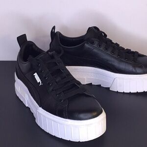 PUMA Women's Black Sneakers